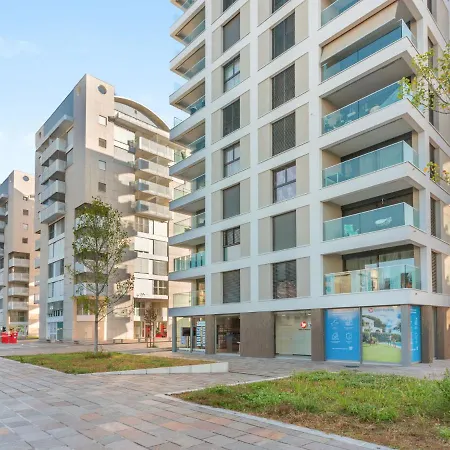 Loctowers A4-4-4 By Interhome * Locarno